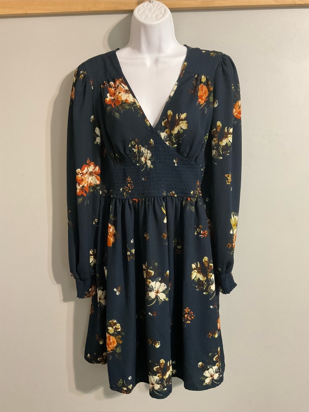 Xhilaration Navy Floral V-Neck Long Sleeve Dress - Medium